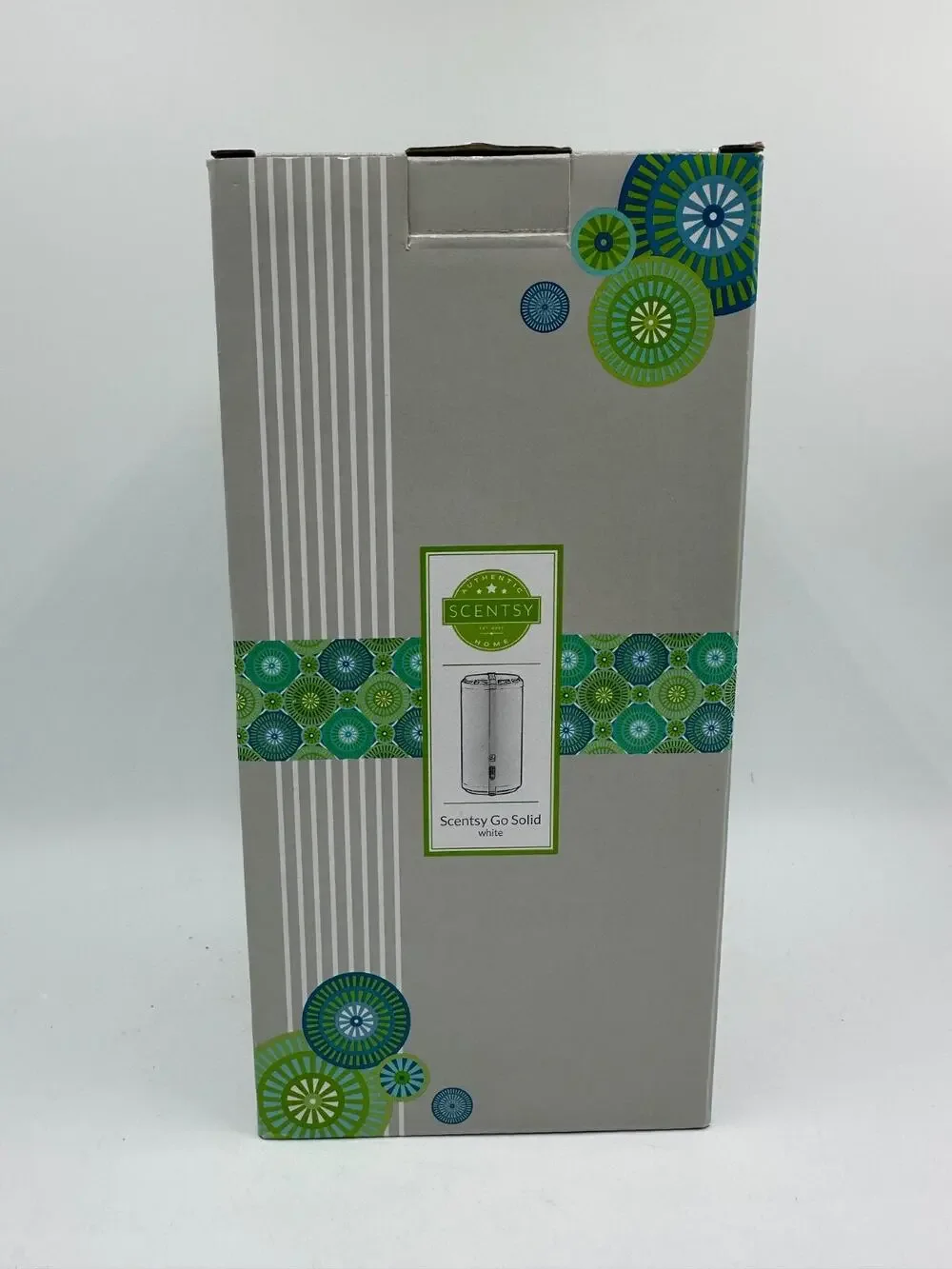 Scentsy Go Solid White Pod Diffuser Model No 48669 Rechargeable NIB